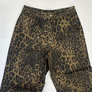 New UNISEX Leopard Print Relaxed  Jeans SZ S